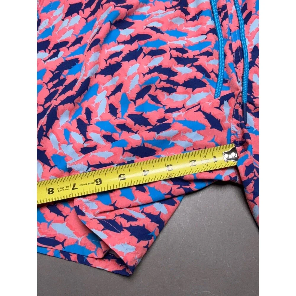 Vineyard Vines Men’s 7” Chappy Swim Trunks L Multicolor Fish Print Shorts